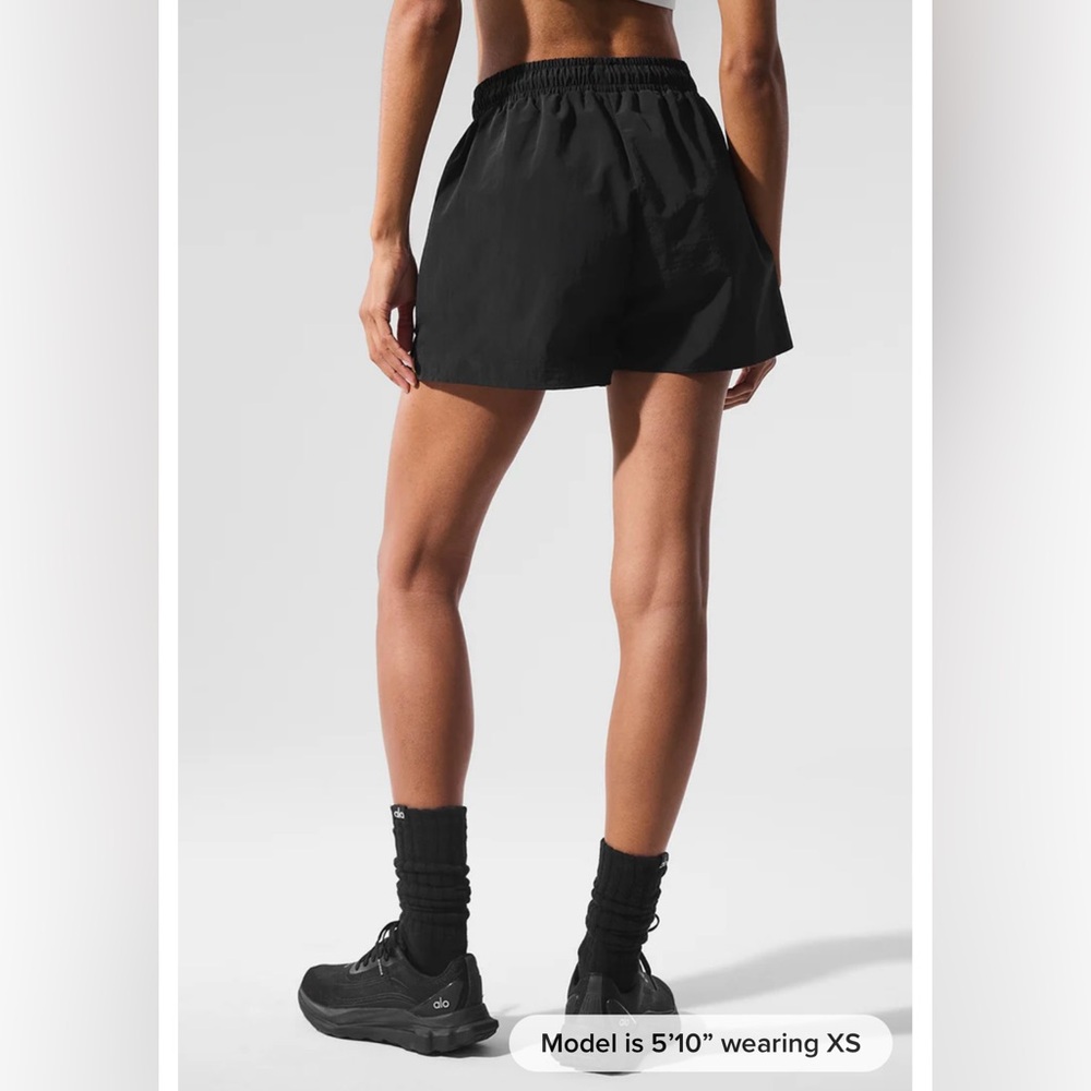 ALO Alumni Shorts in Black (Size XS). - Picture 6 of 6